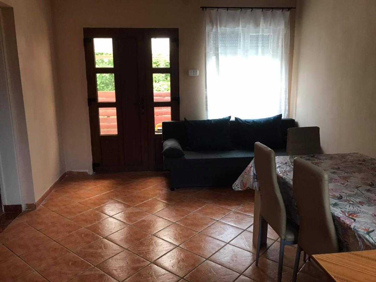 شقة Tahiti Apartman Hajdúszoboszló المظهر الخارجي الصورة