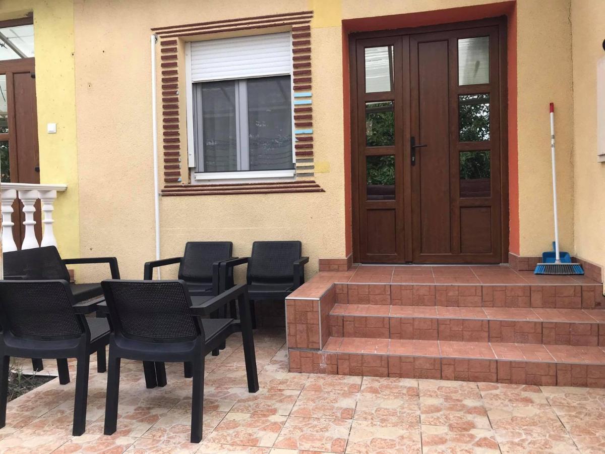 شقة Tahiti Apartman Hajdúszoboszló المظهر الخارجي الصورة