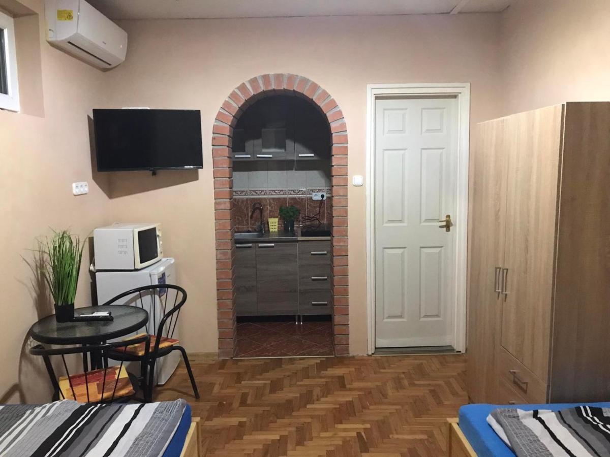 شقة Tahiti Apartman Hajdúszoboszló المظهر الخارجي الصورة